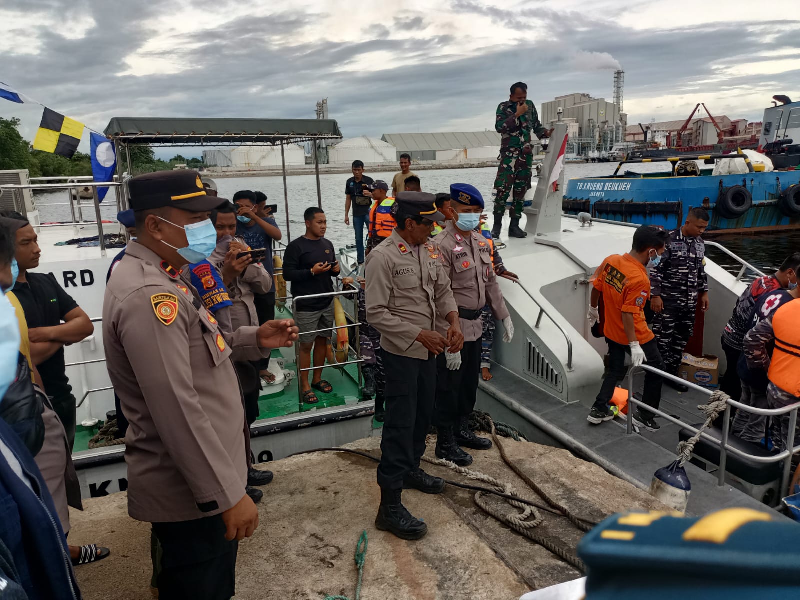 Mayat Tanpa Identitas Dievakuasi di Pelabuhan Krueng Geukueh