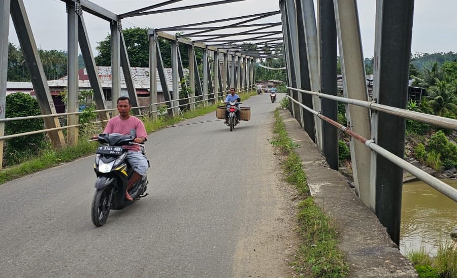 Dewan Minta Pemkab Perbaiki Jembatan Krueng Sawang