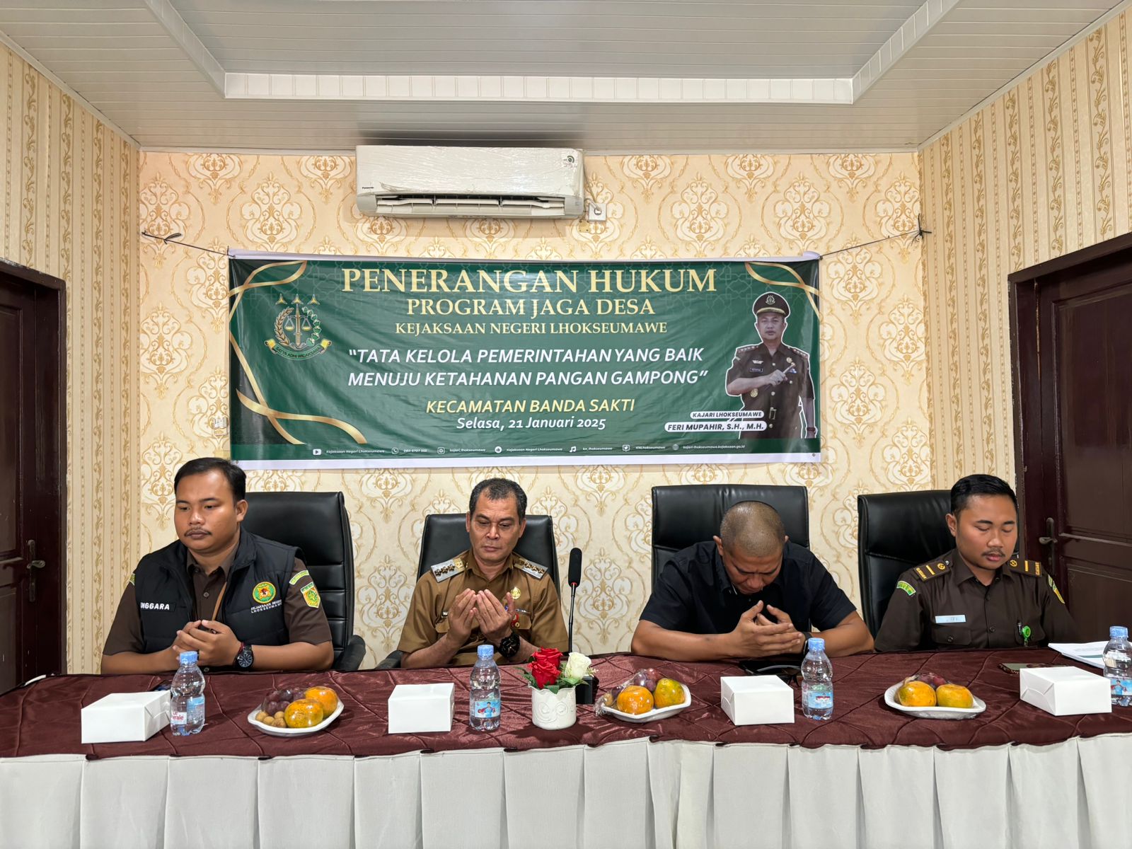 Kejaksaan Negeri Lhokseumawe Gelar Penerangan Hukum Program Jaga Desa di Banda Sakti