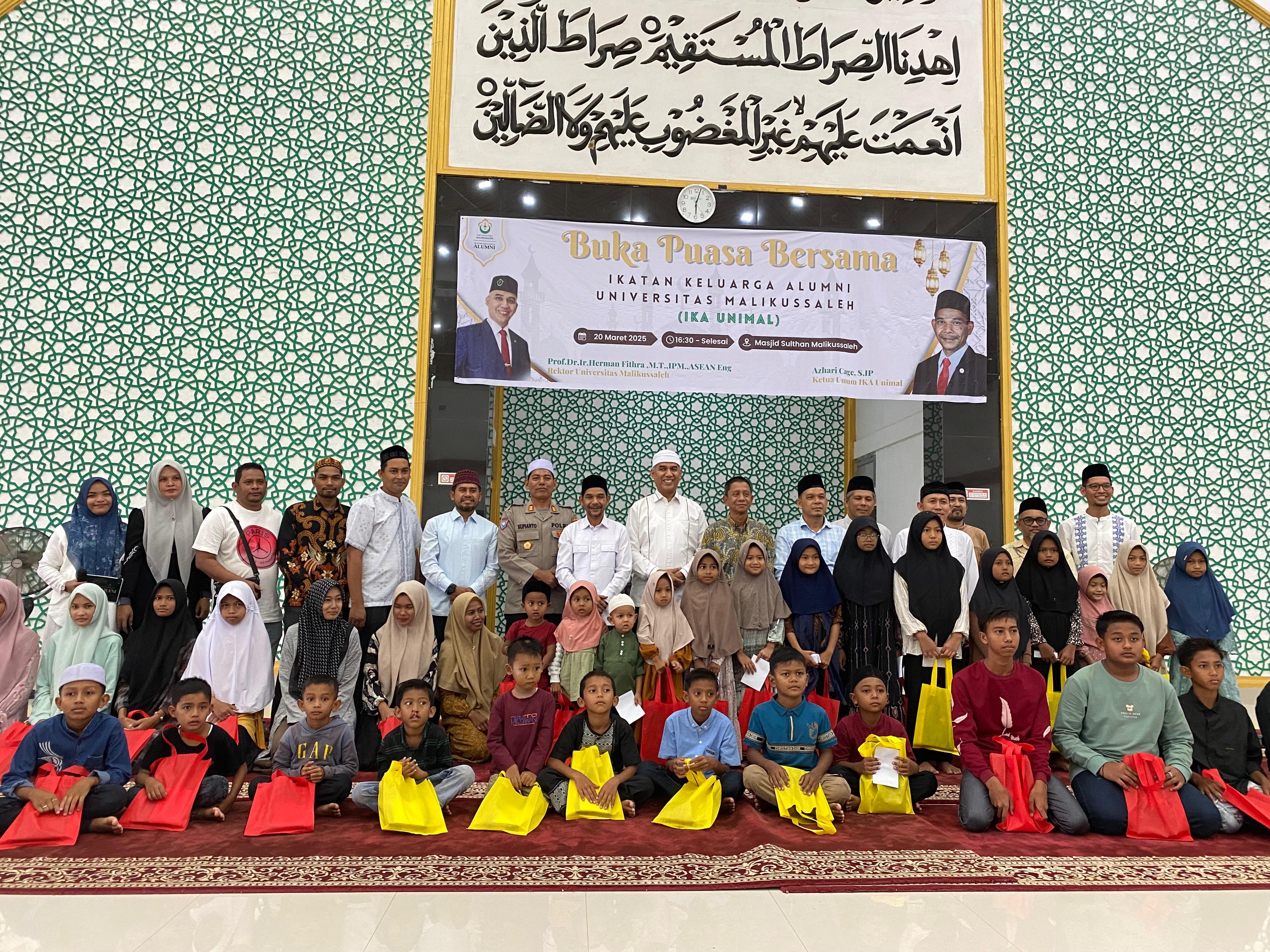 IKA Unimal Gelar Buka Puasa Bersama dan Santunan Anak Yatim