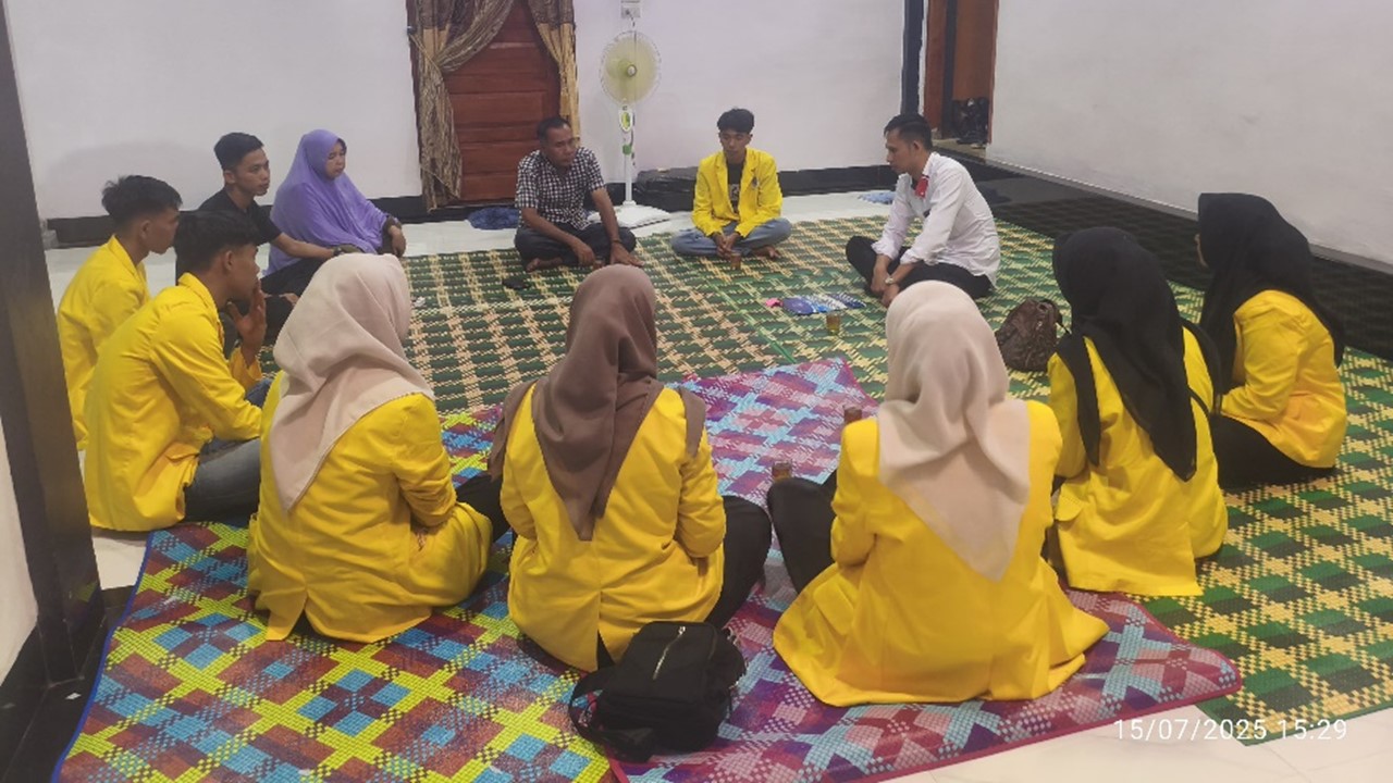 Mahasiswa UTU Disambut Baik Desa Tutut di Kecamatan Sungai Mas, Kabupaten Aceh Barat