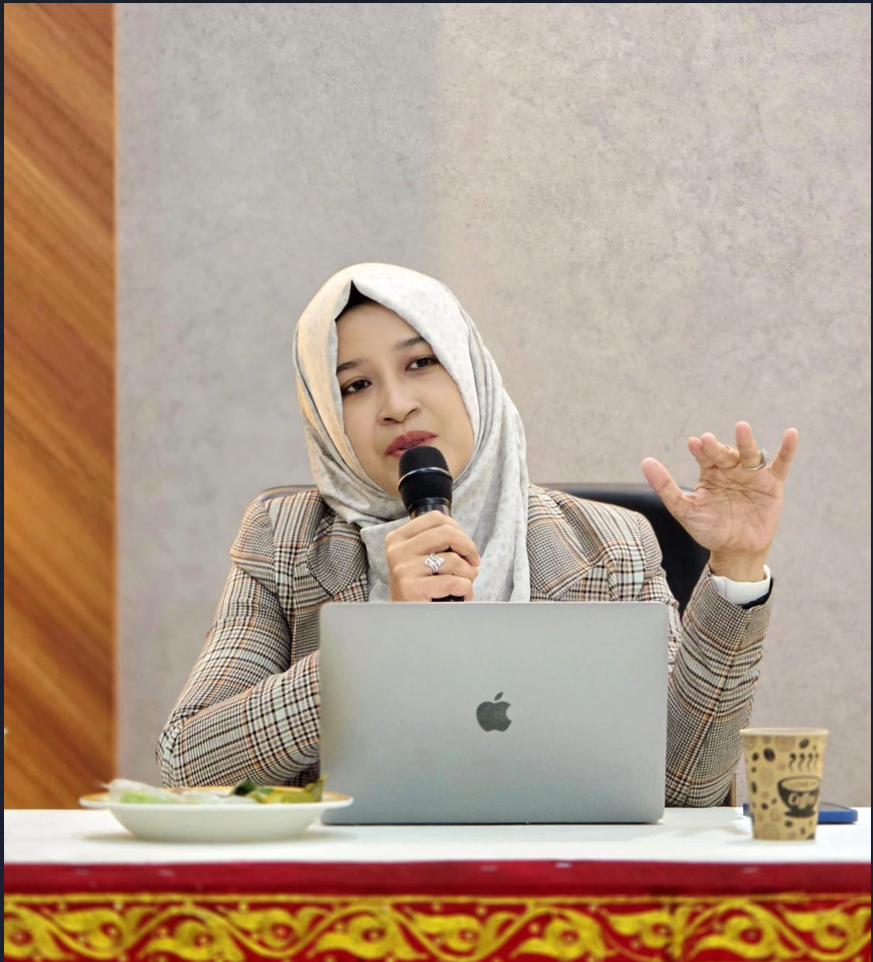 Dr. Ratna Mulyany : Pelaporan Keberlanjutan Dorong Daya Saing Nilam Aceh di Pasar Global