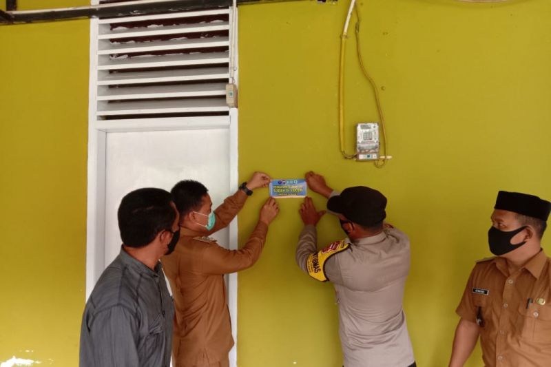 Aceh Jaya Pasang Stiker di Rumah Warga yang Telah Divaksin