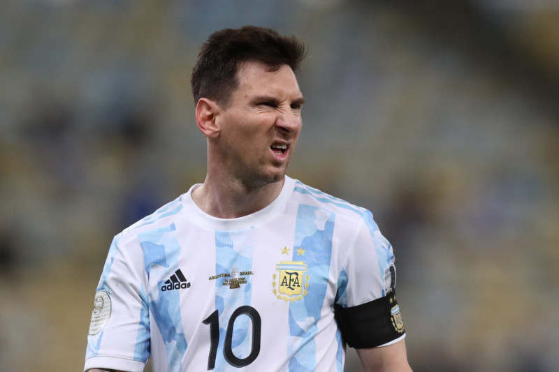 PSG Siap Tawarkan Kontrak Tiga Tahun kepada Messi