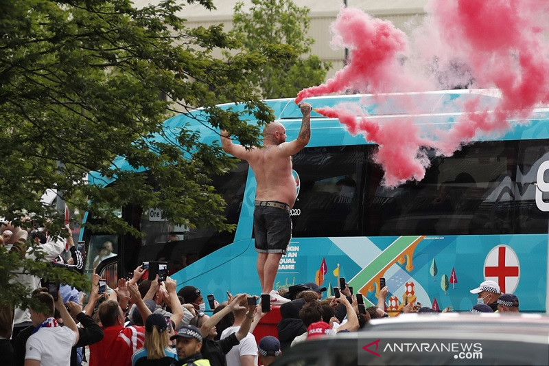 Polisi Tangkap 49 Suporter Usai kericuhan Pada Final Euro 2020