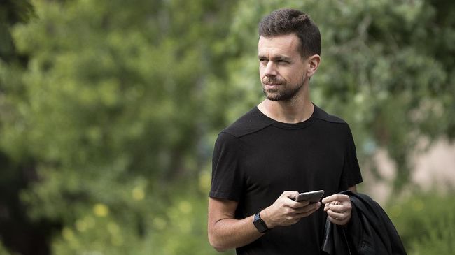 CEO Twitter Lelang Kicauan Pertama Rp 28 Miliar