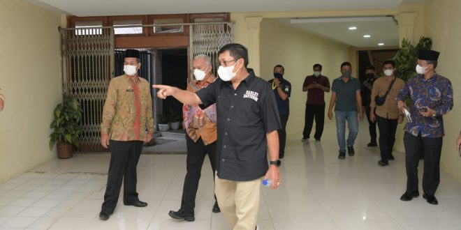 Sekda Tinjau Penataan di Kantor Dinas Pendidikan Aceh