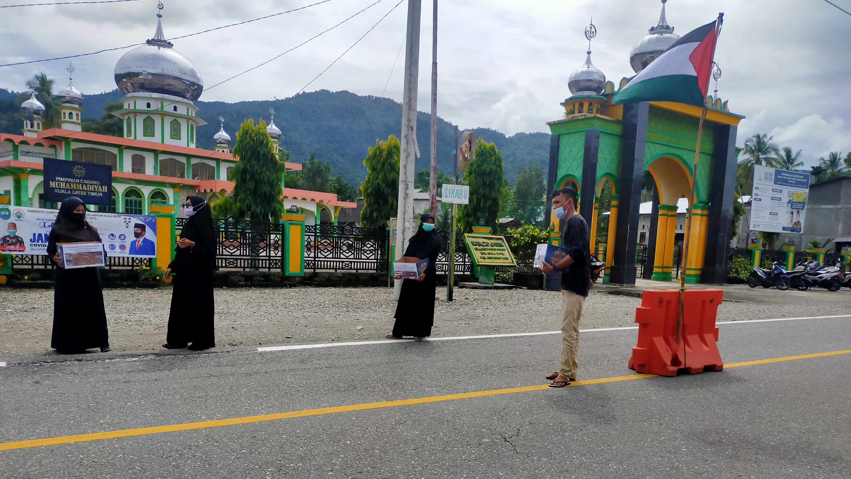 Masyarakat Padang Sikabu Abdya Galang Dana untuk Palestina