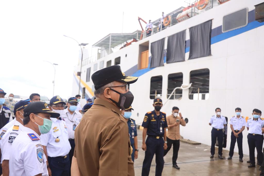 Kunjungi Singkil, Gubernur Tinjau Kapal Aceh Hebat 3