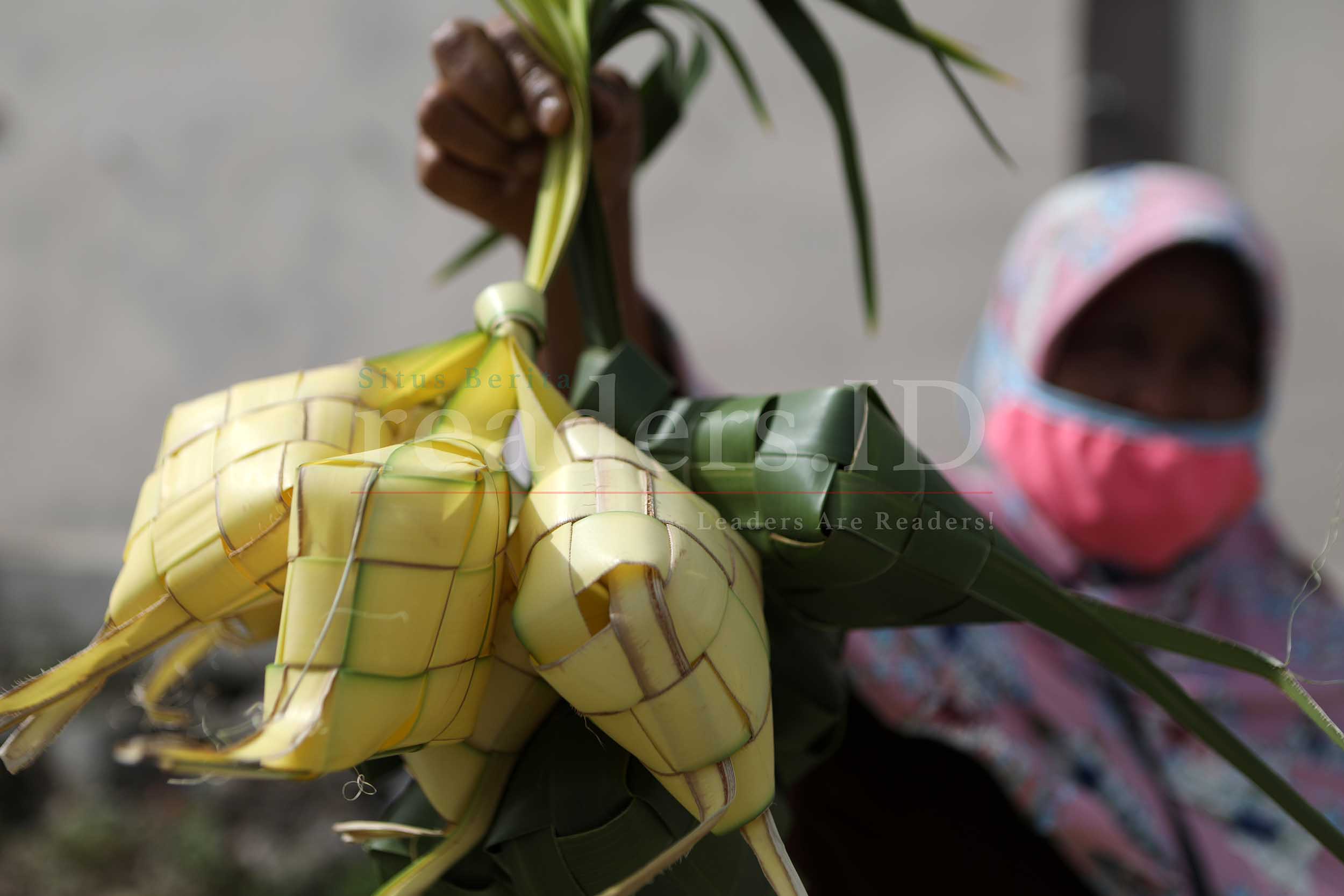 Foto Feature: Persiapan Menyambut Idul Adha Saat PPKM
