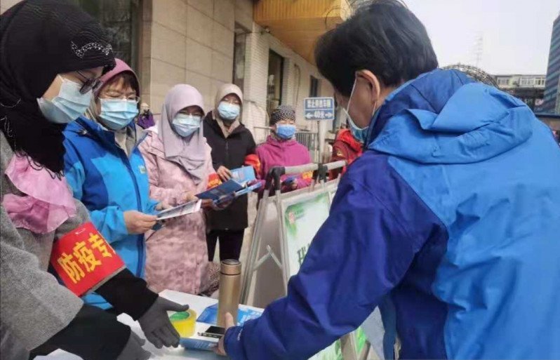 Ramadan, Umat Muslim di Beijing Beri Pelayanan Sukarela