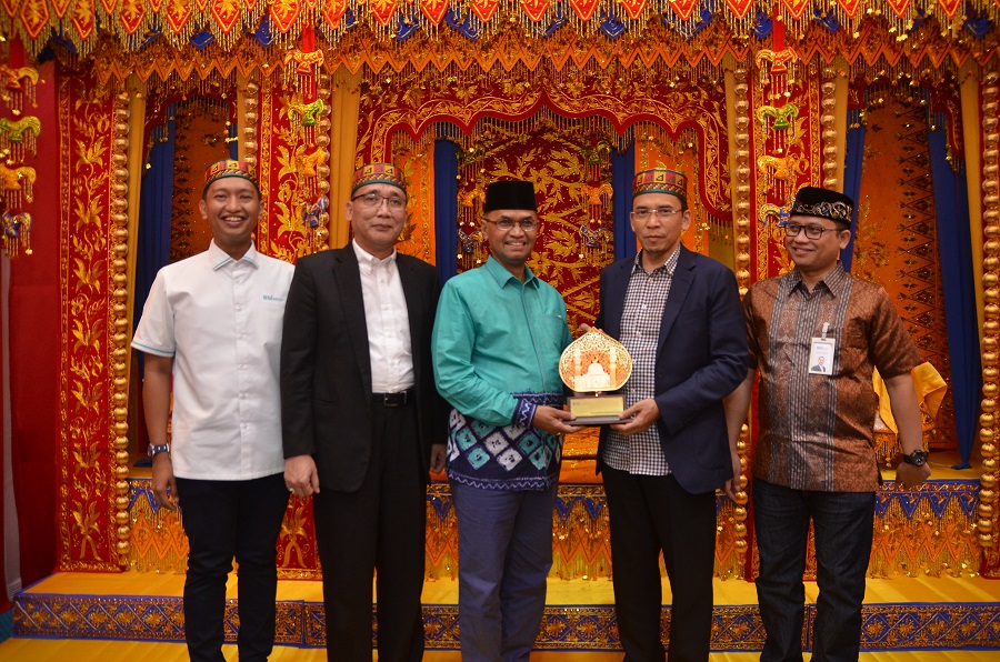 TGB Zainul Majdi: BSI Bagian dari Masyarakat Bireuen