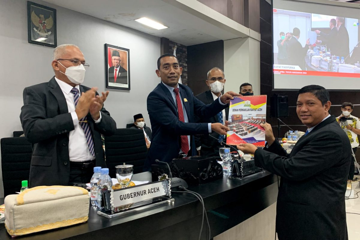 Ketua DPRA Ingatkan Gubernur Terkait Kemiskinan Hingga Target RPJMA